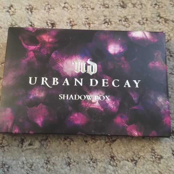 Urban decay shadow box